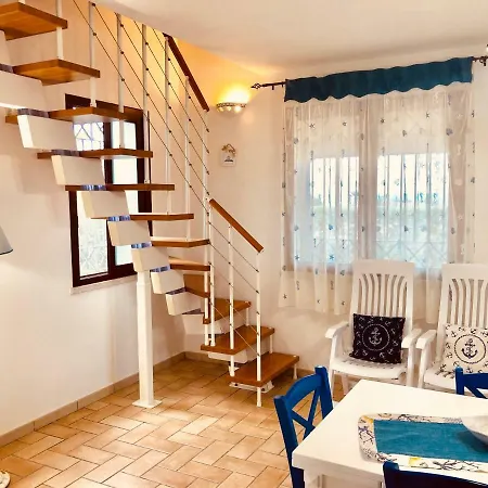 Villa Aurora
